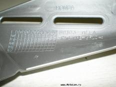 Пластиковая накладка правая на Honda CBR600RR 2003-2005 г.в. Part#80103-MEE-010