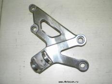 Правый водительский кронштейн на Kawasaki ZX-12R Ninja ZX12R 2000-2006 г.в. Part# 35063-0068-458