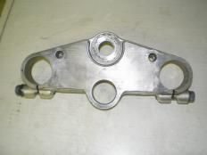 Верхняя траверса на мотоцикл Suzuki GSF Bandit 250 GSF250 GSF 250