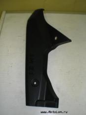 Правая накладка около бака на Yamaha FZ400 FZ 400 600 Fazer 1994-1997 г.в.